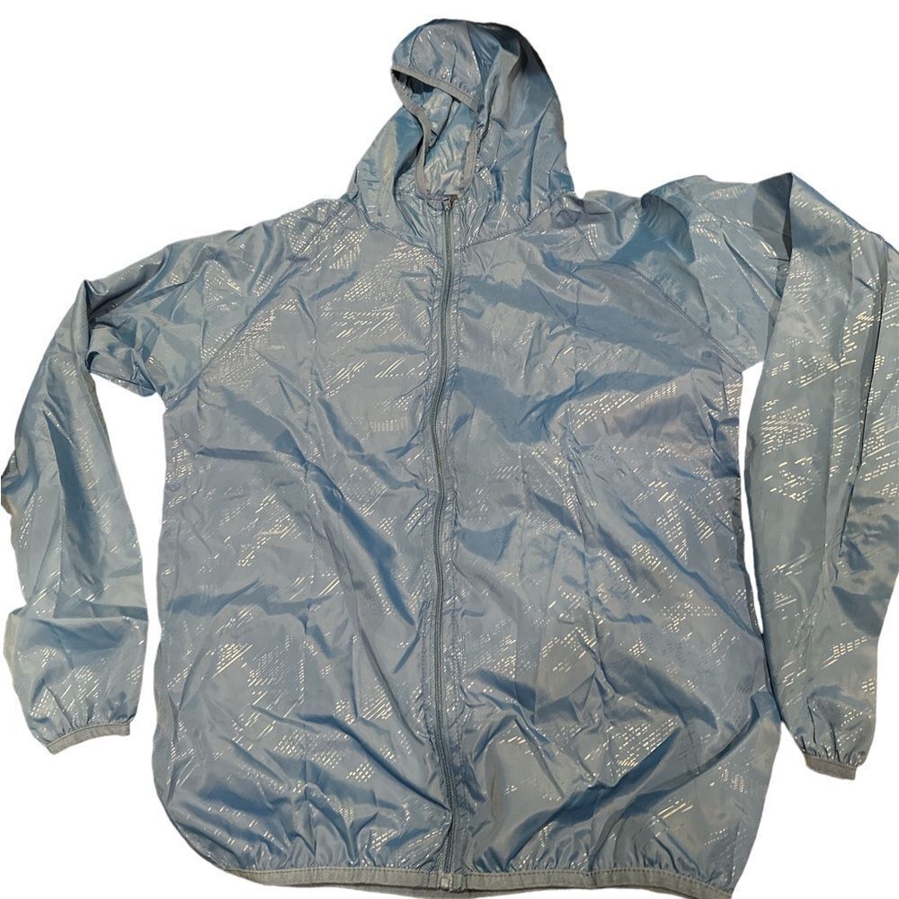 NWT-PACKABLE RAIN JACKET